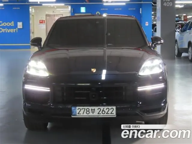 PORSCHE CAYENNE 2022 — 38 000 км, чёрный, Корея — под ключ — фото 1