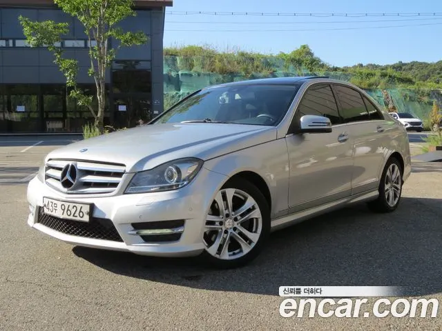 MERCEDES-BENZ C-CLASS W204 2013