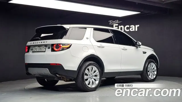 LAND ROVER DISCOVERY SPORT 2016 — 144 389 км, белый, Корея — под ключ — фото 2
