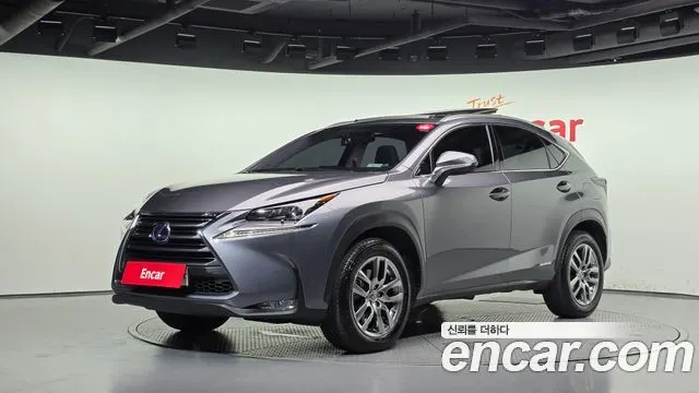 LEXUS NX300H 2017
