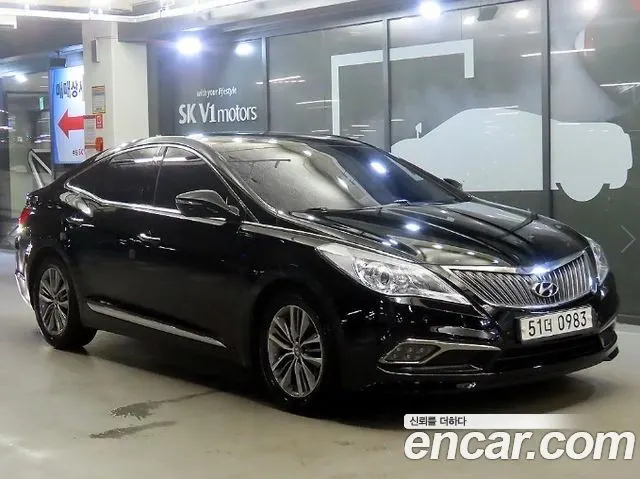 HYUNDAI GRANDEUR 2016 — 71 849 км, чёрный, Корея — под ключ — фото 1