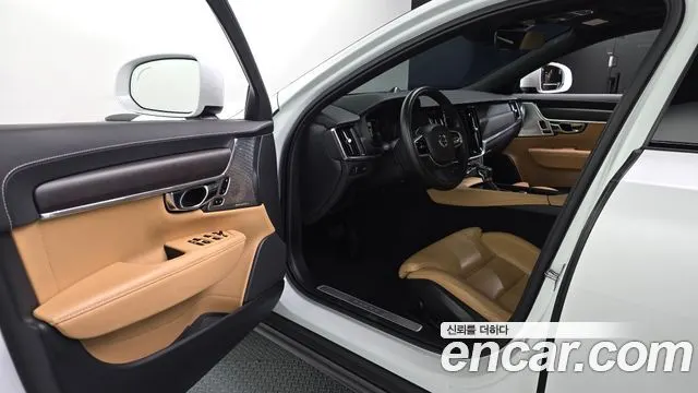 VOLVO V90 CROSS COUNTRY 2019 — 139 172 км, белый, Корея — под ключ — фото 10