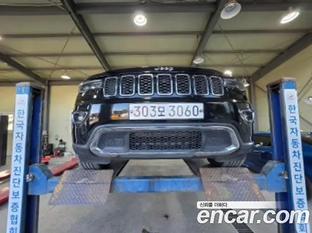 JEEP GRAND CHEROKEE — из Кореи под ключ