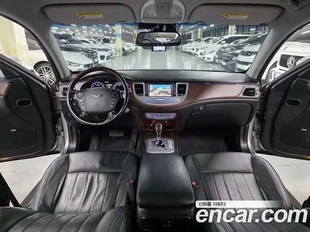 HYUNDAI GENESIS 2011 — 221 800 км, серебристо-серый, Корея — под ключ — фото 9