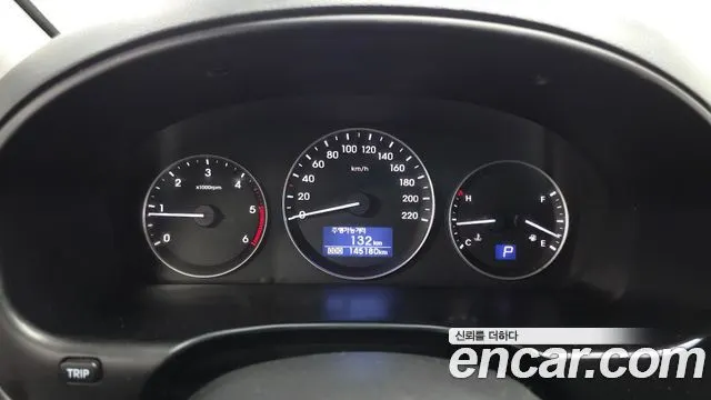 HYUNDAI GRAND STAREX 2021 — 145 180 км, серебристо-серый, Корея — под ключ — фото 8