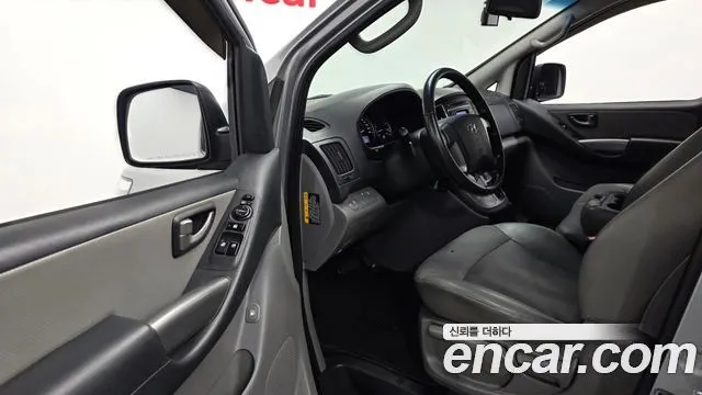 HYUNDAI GRAND STAREX 2021 — 145 180 км, серебристо-серый, Корея — под ключ — фото 10
