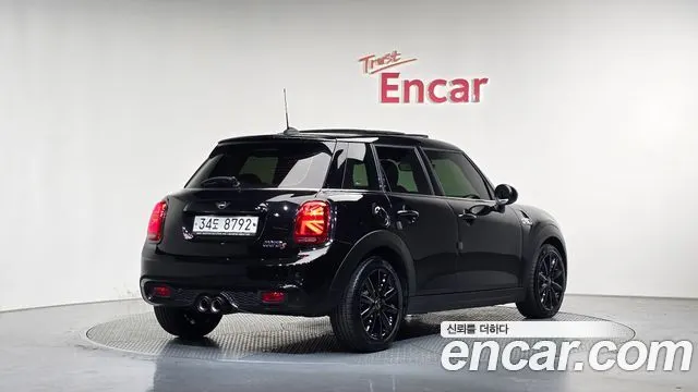 MINI COOPER S — из Кореи под ключ