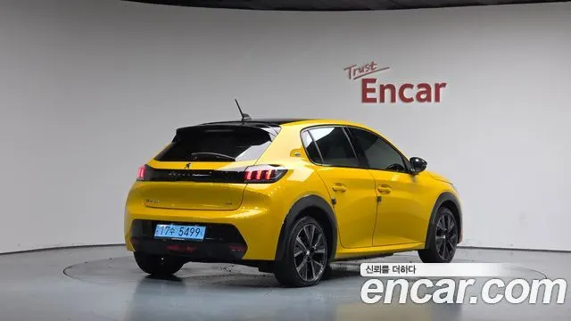 PEUGEOT E-208 — из Кореи под ключ