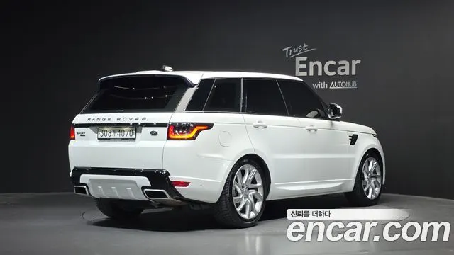 LAND ROVER RANGE ROVER SPORT 2019 — 33 111 км, белый, Корея — под ключ — фото 1