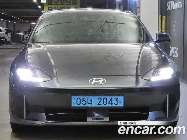 HYUNDAI IONIQ 6 2023 — 216 791 км, серебристо-серый, Корея — под ключ — фото 2