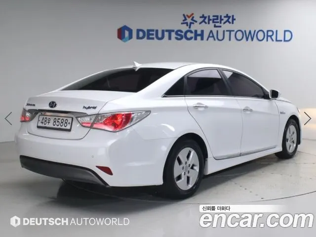 HYUNDAI SONATA HYBRID 2012 — 147 001 км, белый, Корея — под ключ — фото 2
