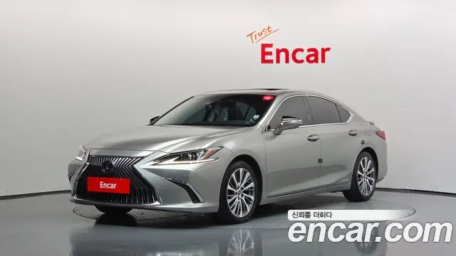 LEXUS ES300H — из Кореи под ключ