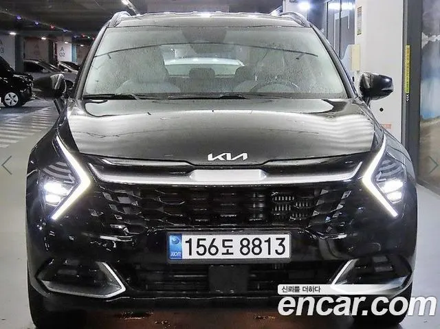 KIA SPORTAGE HYBRID 2022 — 77 797 км, чёрный, Корея — под ключ — фото 1