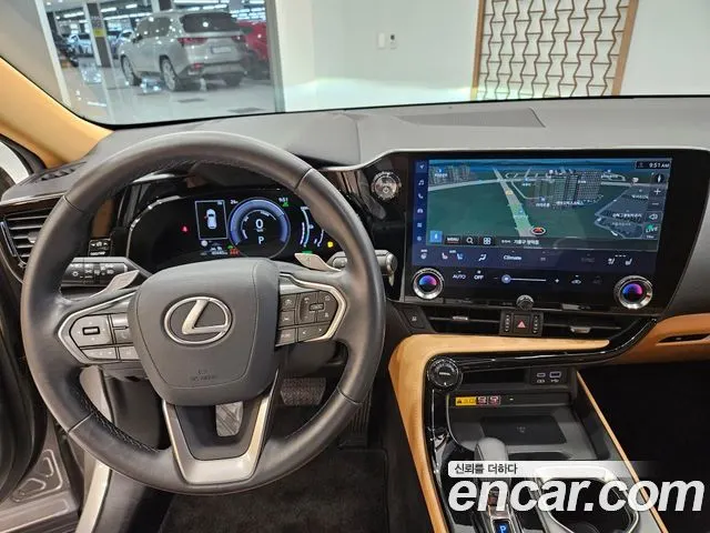 LEXUS NX450H+ 2024 — 40 436 км, серебристо-серый, Корея — под ключ — фото 9