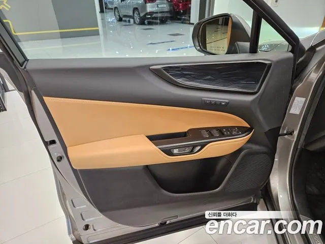 LEXUS NX450H+ 2024 — 40 436 км, серебристо-серый, Корея — под ключ — фото 10