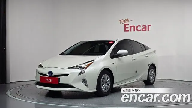 TOYOTA PRIUS 2018