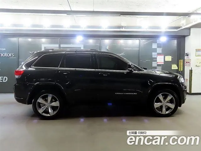 JEEP GRAND CHEROKEE 2015 — 128 742 км, чёрный, Корея — под ключ — фото 3