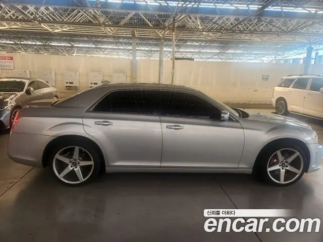 CHRYSLER 300C 2012 — 170 000 км, серебристо-серый, Корея — под ключ — фото 4