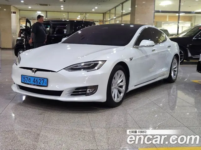 TESLA MODEL S 2020