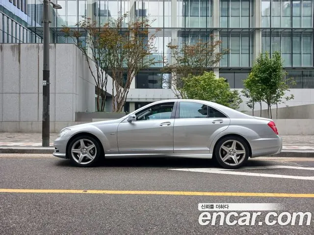 MERCEDES-BENZ S-CLASS W221 2012