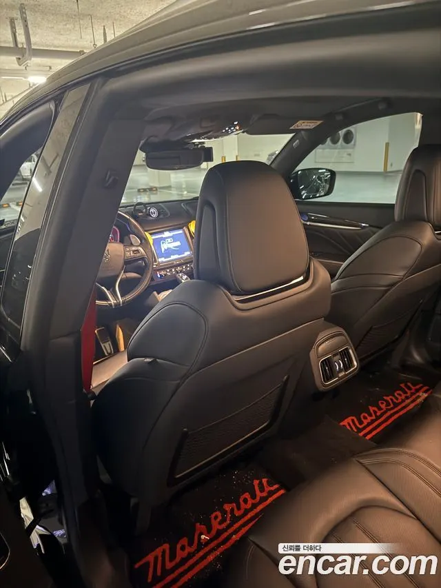 MASERATI LEVANTE — из Кореи под ключ