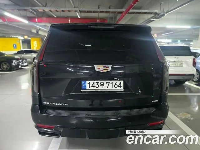 CADILLAC ESCALADE 2023 — 36 000 км, чёрный, Корея — под ключ — фото 4