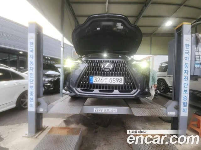LEXUS NX350H 2024 — 32 579 км, серебристо-серый, Корея — под ключ — фото 7