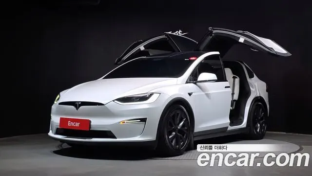 TESLA MODEL X 2024