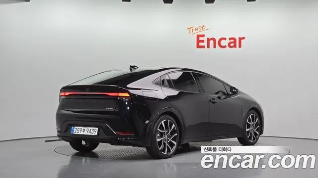 TOYOTA PRIUS 2026