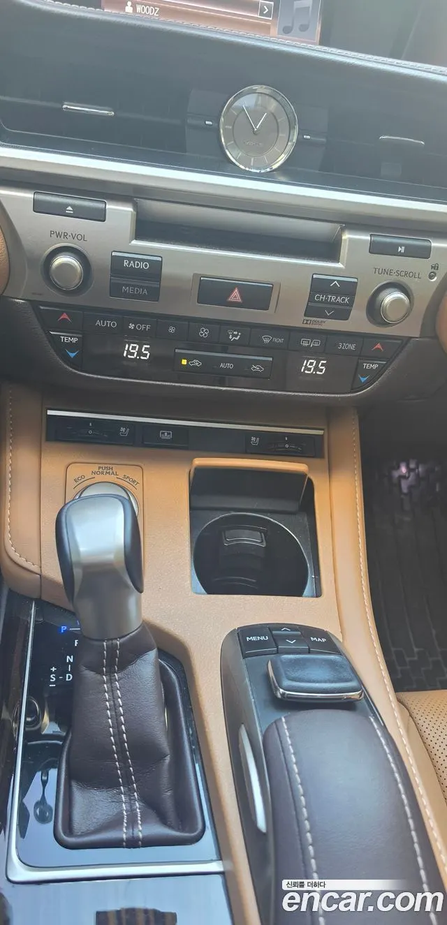 LEXUS ES300H 2016 — 95 407 км, серебристый, Корея — под ключ — фото 7