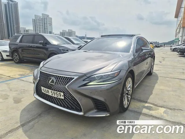 LEXUS LS500 — из Кореи под ключ