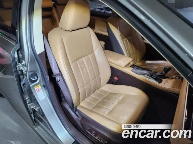 LEXUS ES300H 2018 — 163 783 км, серебристо-серый, Корея — под ключ — фото 10