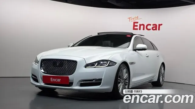 JAGUAR XJ 2016