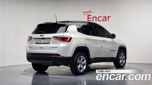 JEEP COMPASS 2019 — 133 389 км, белый-перламутр, Корея — под ключ — фото 2