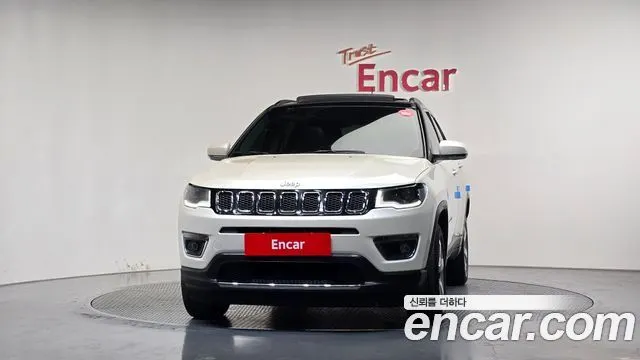JEEP COMPASS 2019 — 133 389 км, белый-перламутр, Корея — под ключ — фото 3
