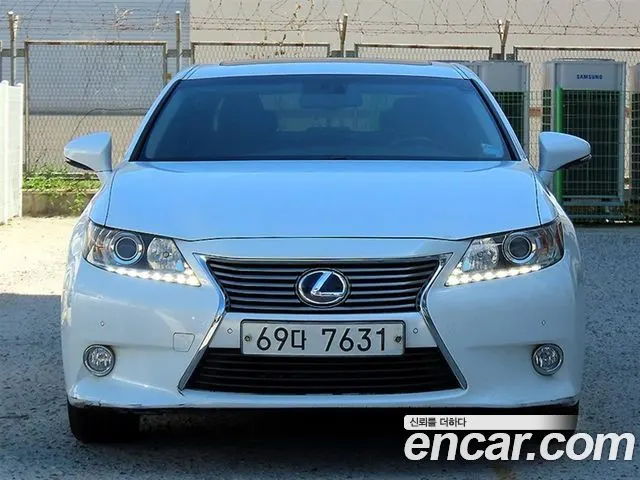 LEXUS ES300H — из Кореи под ключ
