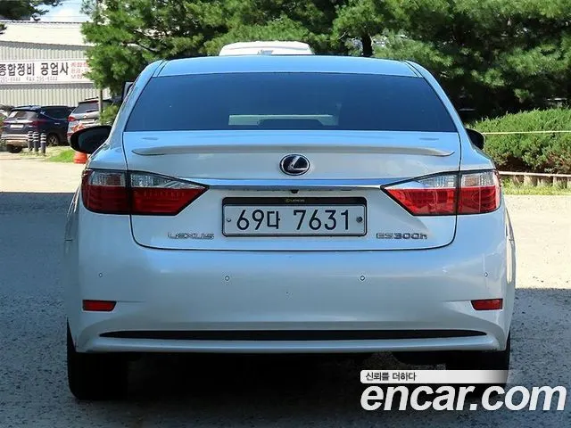 LEXUS ES300H 2013 — 100 158 км, белый, Корея — под ключ — фото 4