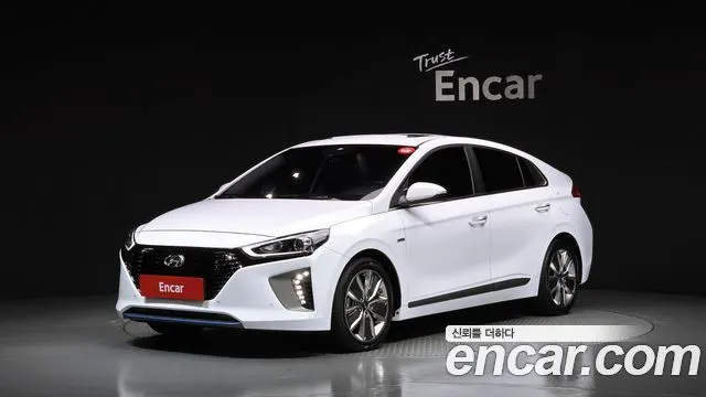 HYUNDAI IONIQ HYBRID 2016