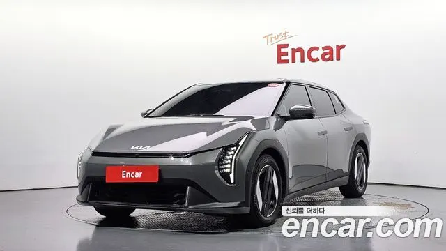 KIA EV4 2026