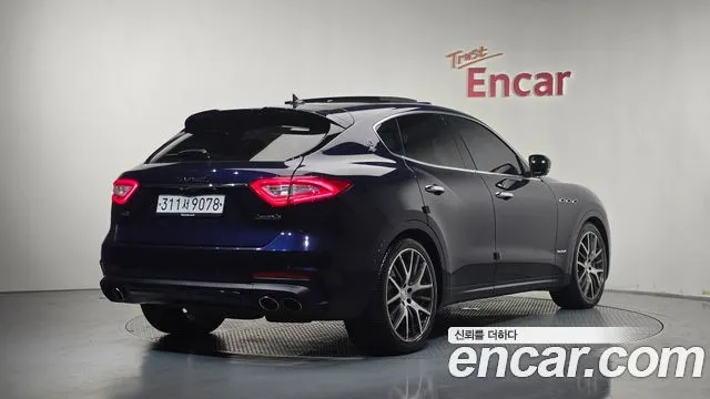 MASERATI LEVANTE — из Кореи под ключ