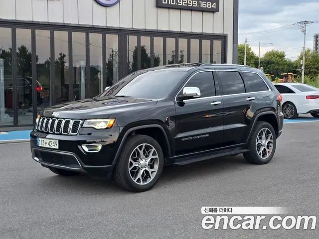 JEEP GRAND CHEROKEE — из Кореи под ключ