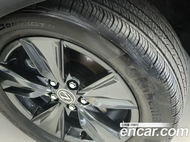 LEXUS UX300H 2026 — 4 528 км, светло-золотистый, Корея — под ключ — фото 5