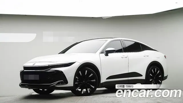 TOYOTA CROWN CROSSOVER 2023