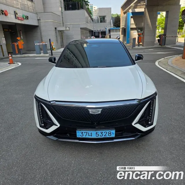 CADILLAC — из Кореи под ключ