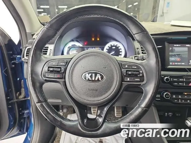 KIA NIRO 2018 — 177 977 км, синий, Корея — под ключ — фото 9