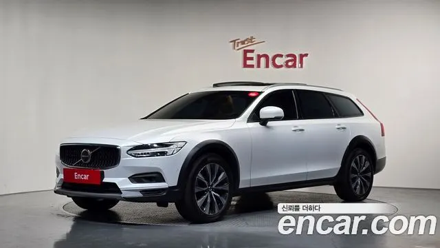 VOLVO V90 CROSS COUNTRY 2021