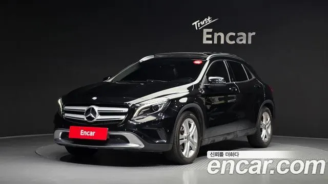 MERCEDES-BENZ GLA-CLASS X156 2015