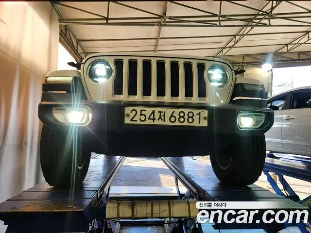 JEEP WRANGLER 2019 — 152 689 км, белый, Корея — под ключ — фото 1