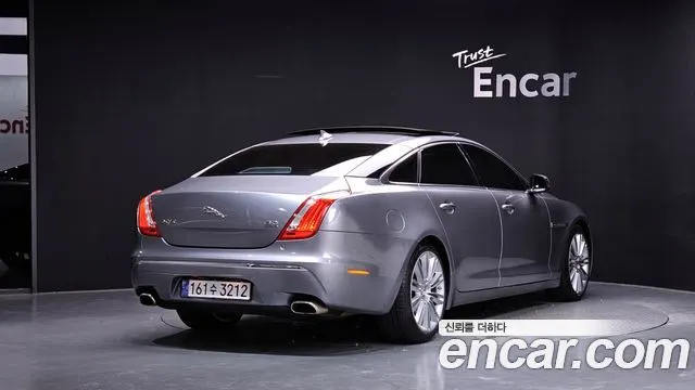 JAGUAR XJ 2015