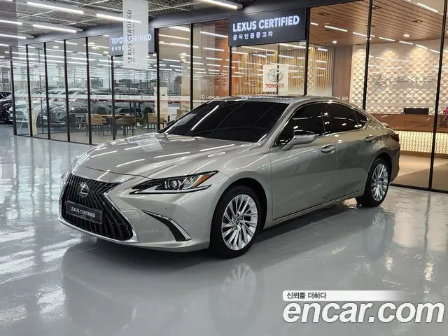 LEXUS ES300H — из Кореи под ключ